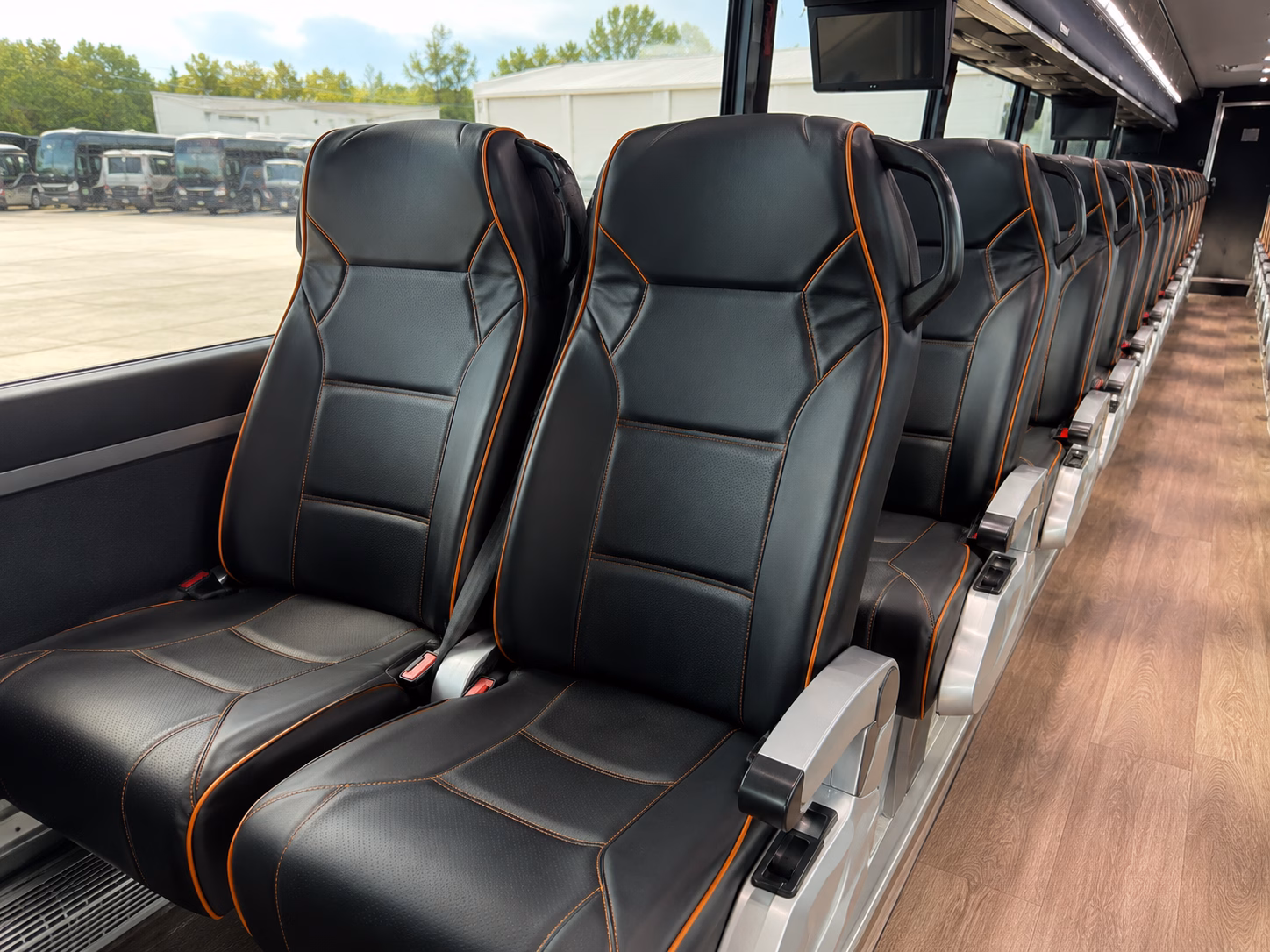 day trip to schnebly redland s winery with your whole group on one bus